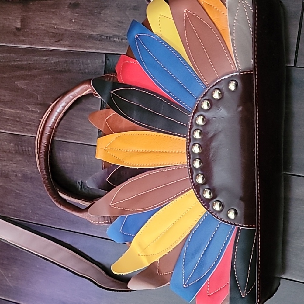 Ameri Leather Sunflower Cross Body Bag - image 1